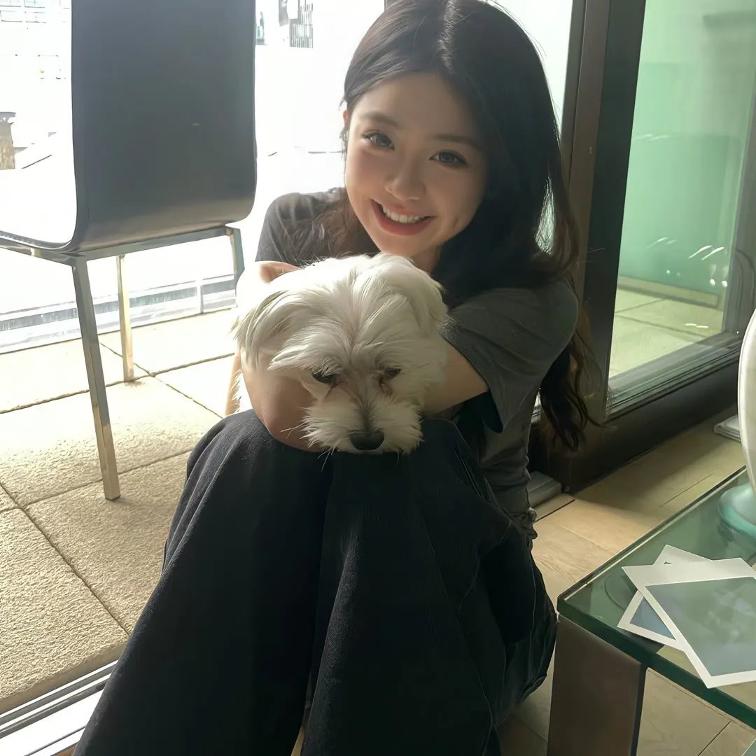 镜中的女孩